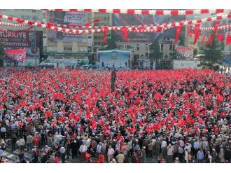 Erdoğan: “Beyefendiye Vermişler 400-500 Dönüm Yer, Saltanata Bak Ya”