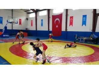Develi’de Gençlik Haftası Coşkusu