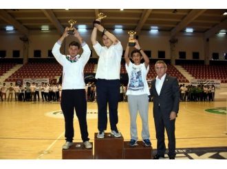 19 Mayıs Spor Etkinliklerinde Ödüller Sahiplerini Buldu