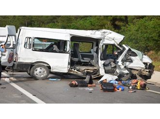 Cezaevi Aracı Kaza Yaptı: 3 Ölü, 6 Yaralı