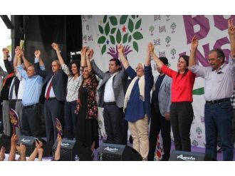 Hdp Eş Genel Başkanı Demirtaş Mersin Mitinginde Konuştu