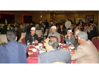 Başbakan Yardımcısı Arınç, Van’da Kanaat Önderleriyle Buluştu