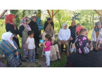 Ak Parti Ev Ziyaretlerine Önem Veriyor