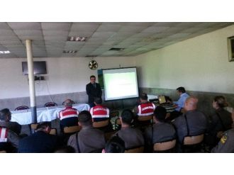 Jandarma’ya Gıda Hijyeni Ve Kene Semineri