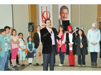 Başkan Ak Osmanlıca Kursu Mezunlarına Belgelerini Verdi