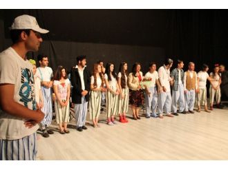 Niğde Gençlik Spor Kulübünden Tiyatro