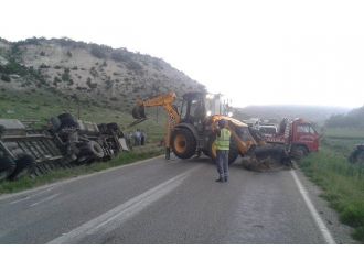 Eskişehir’de Tır Devrildi: 1 Ölü