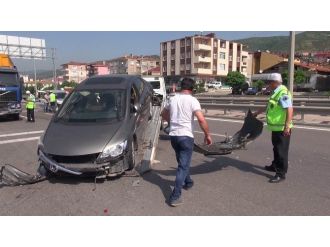 Kocaeli’de Trafik Kazası: 2 Yaralı