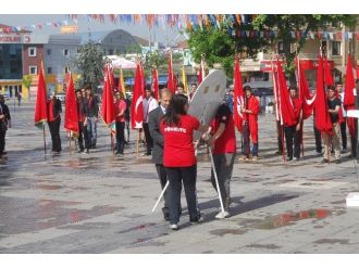 Düzce’de 19 Mayıs Coşku İçinde Kutlandı