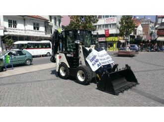 Edremit Belediyesi Makine Parkını Güçlendiriyor