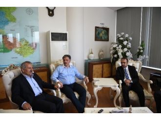 Diyarbakır Milletvekili İçten, Başkan Çakır’ı Ziyaret Etti