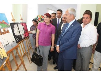 Kumluca’da 19 Mayıs Resim Sergisi Büyük İlgi Gördü