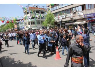 Hdp Adana Ve Mersin İl Başkanlığına Yapılan Saldırı