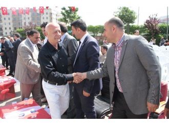 Gençlerin Gösterileri Milletvekili Adaylarını Büyüledi