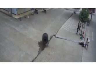 Bir Tekerlek Gördüm Sanki