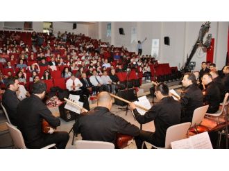 Neü’de Türk Halk Müziği Konseri