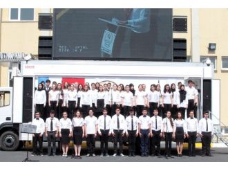 Pagev Lisesi’nde Gençlik Bayramı’na Coşkulu Kutlama