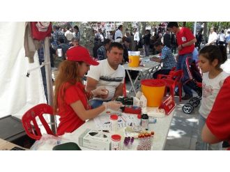 Elazığ’da ‘1 Kan Ver, 3 Hayat Kurtar’ Sloganıyla 2 Günde 100 Ünite Kan Bağışlandı