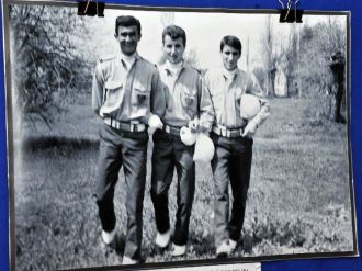 Başkan Yılmaz’a Mezun Olduğu Liseden Fotoğraf Sürprizi