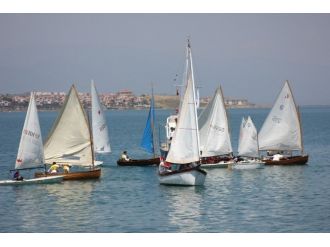 Ayvalık Dingi Festivali İle Renklendi