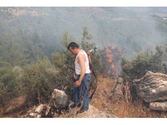 Antalya’da Mevsimin İlk Orman Yangını
