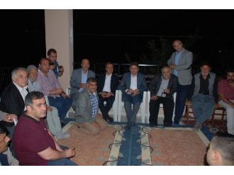 Kahta Ak Parti İlçe Teşkilatından Dayanışma Yemeği