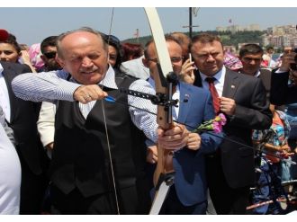 Ok Attı, Hedefi Vurdu