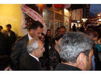 Kılıçdaroğlu, Çat Belediyesi Koordinasyon Merkezi Açılışını Yaptı