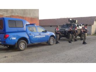 İki Aile Arasında Bıçaklı, Sopalı Kavga