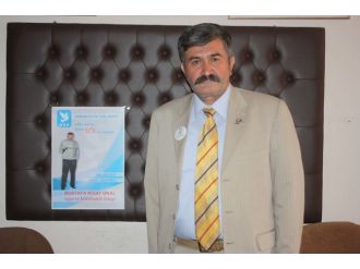 Rakı Kadehli Seçim Afişi !