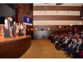 ’Tahta Çanak’ Kütahya’da Sahnelendi