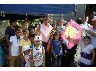 Erzin’de Uçurtma Şenliği