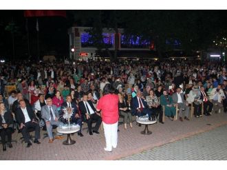 Ahmet Şafak Bozkurtluları Coşturdu