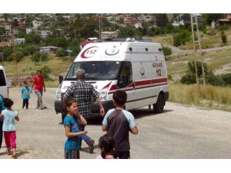 Evde Tartıştığı Eşini Tabancayla Kovaladı