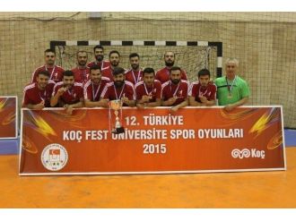 Çü Erkek Hentbol Takımı Grup Birincisi