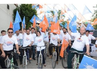 Ak Parti’li Gençlerden ‘Bisiklet Turu’