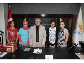 Büyükşehir’den Eğitime Ödüllü Destek