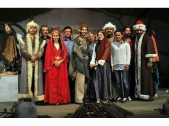 Dede Korkut Kitabı Karaisalı’da Sahnelendi