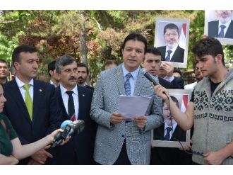 Siyasiler Mursi İçin Biraraya Geldi