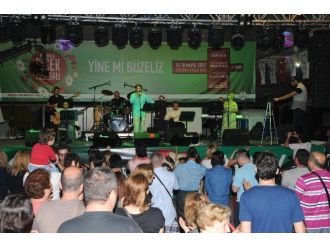 Karşıyaka Çiçek Festivali’ne 50 Bin Ziyaretçi