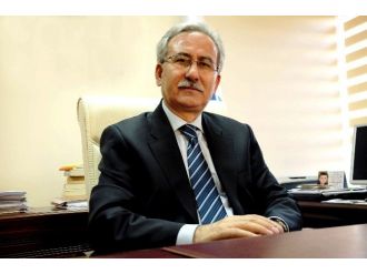 Bü Rektörü Kaplan Yüzyılın Türk Şairlerini Anlattı