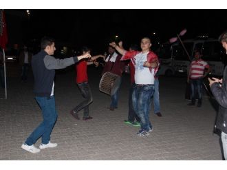 Asker Adayları Davul Zurnayla Uğurlandı