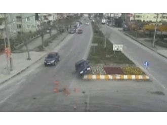 Çanakkale’de Trafik Kazaları Mobese Kameralarına Yansıdı