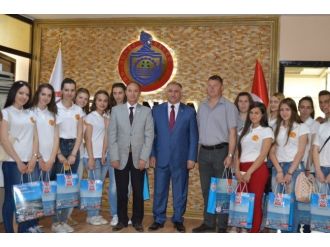 Makedonyalı Öğrenciler Orhangazi’de
