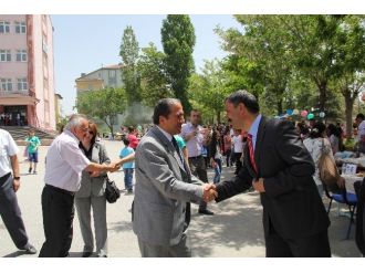 Kocasinan Kaymakamı Candan Sergi Açılışı Yaptı