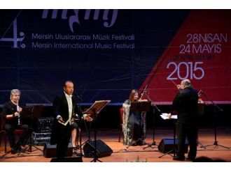 Festivalde Zeki Müren Şarkıları Klasik Müzik Formlarıyla Söylendi