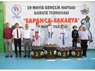Sapanca Belediyesi Karate Şampiyonası Yapıldı