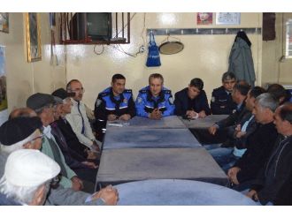 Erzincan Emniyeti Geçit Beldesi Sakinleriyle Huzur Toplantısında