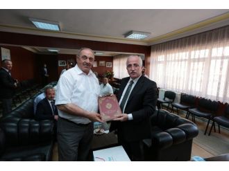 Vali Tuna’dan Başkan Kılıç’a Ziyaret