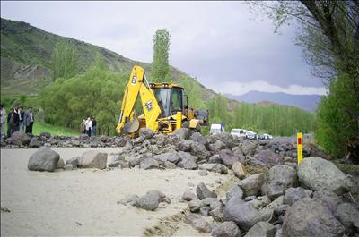 Yağmur sele dönüştü 